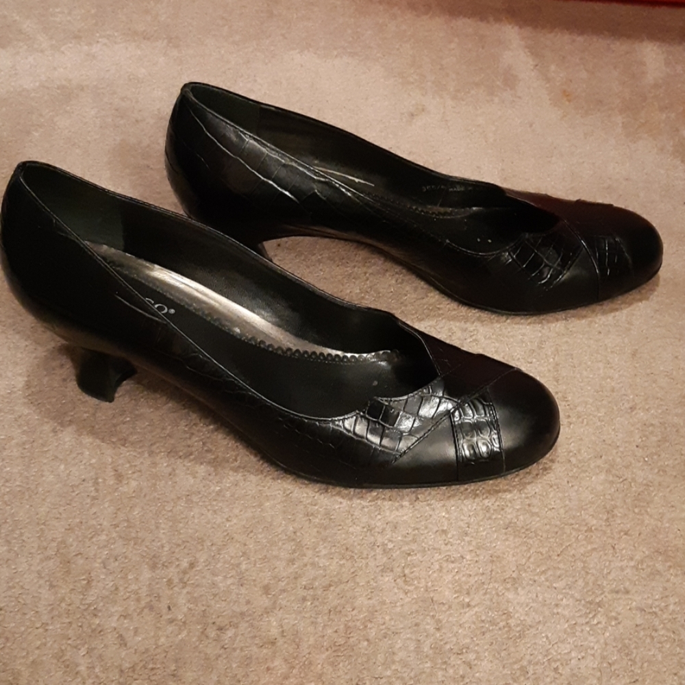 Black heels.